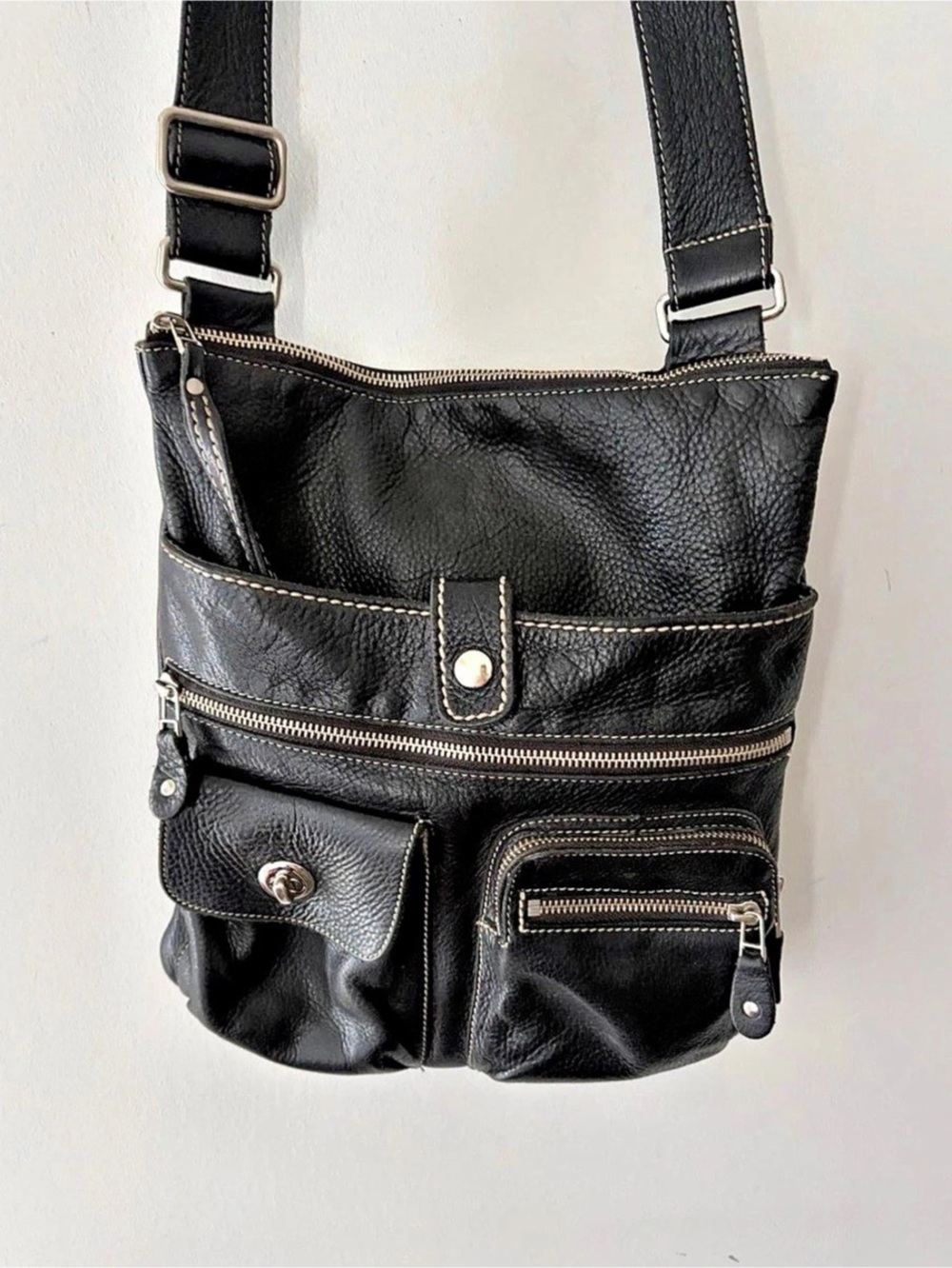 Vintage Roots Canada Black Leather Venetian Village Crossbody Bag